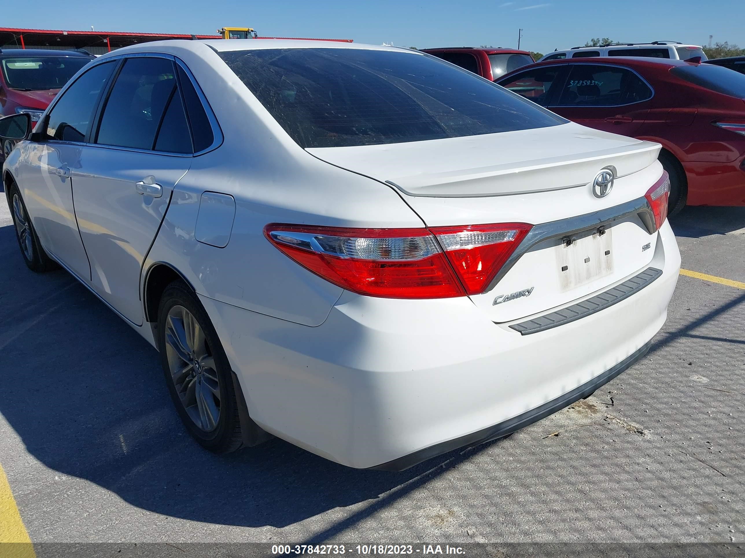 Photo 2 VIN: 4T1BF1FKXGU154851 - TOYOTA CAMRY 