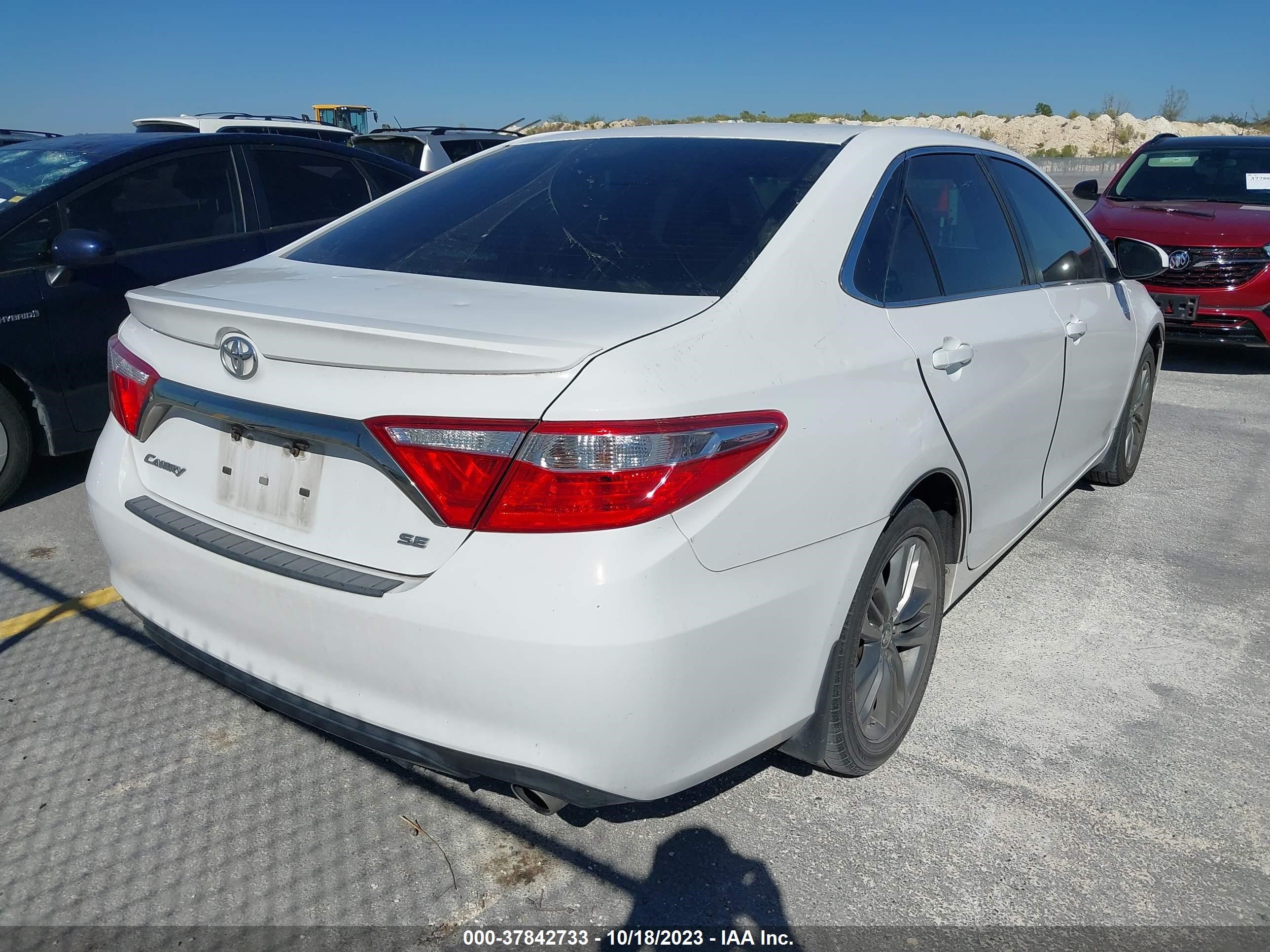 Photo 3 VIN: 4T1BF1FKXGU154851 - TOYOTA CAMRY 