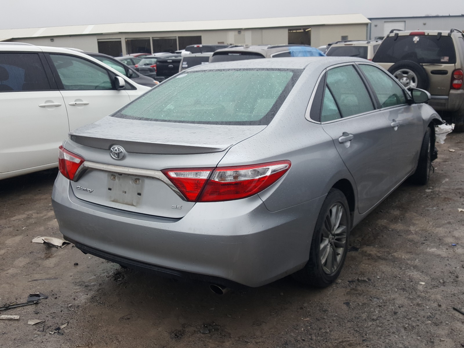 Photo 3 VIN: 4T1BF1FKXGU223554 - TOYOTA CAMRY LE 