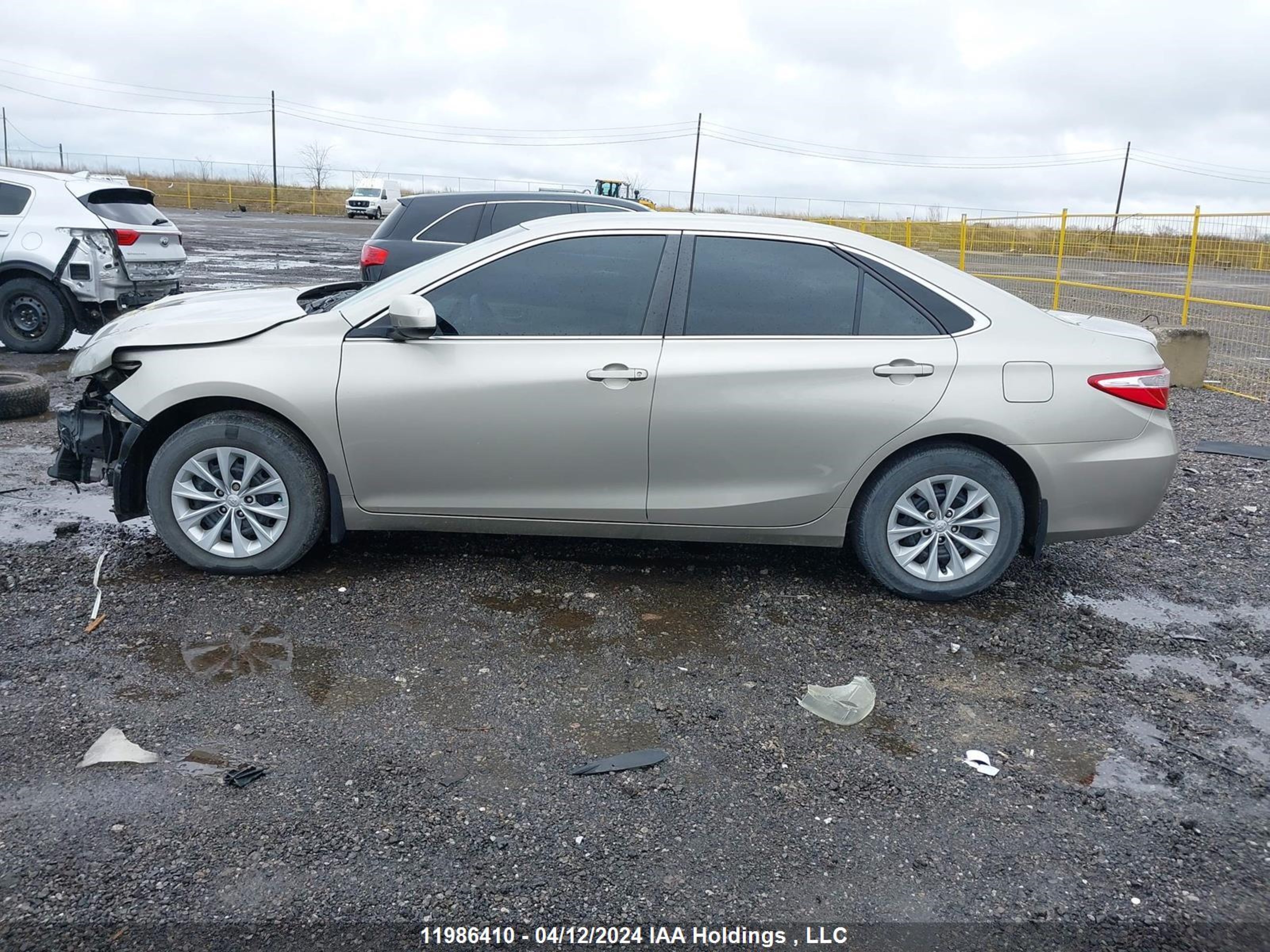 Photo 13 VIN: 4T1BF1FKXGU569247 - TOYOTA CAMRY 