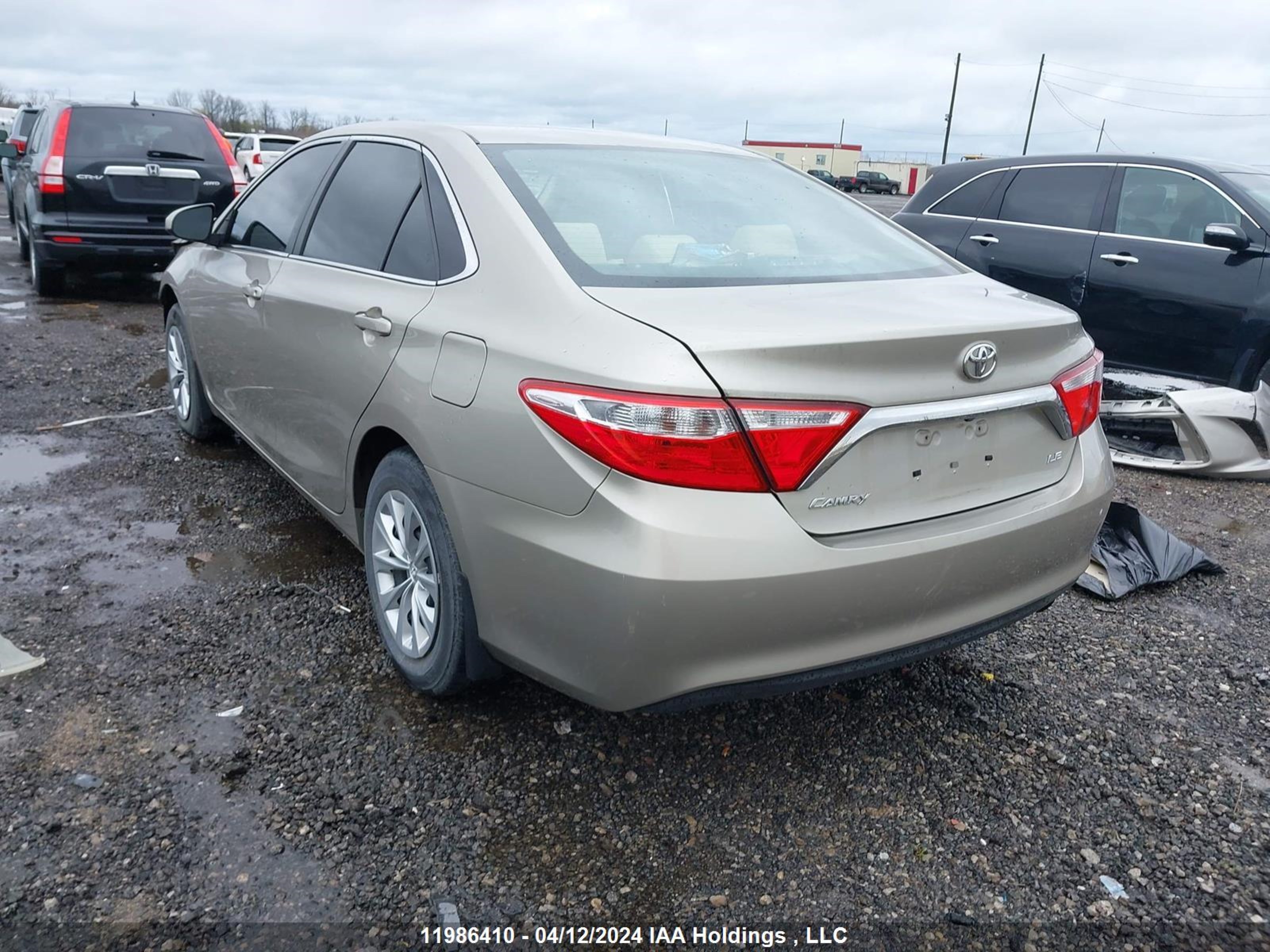 Photo 2 VIN: 4T1BF1FKXGU569247 - TOYOTA CAMRY 