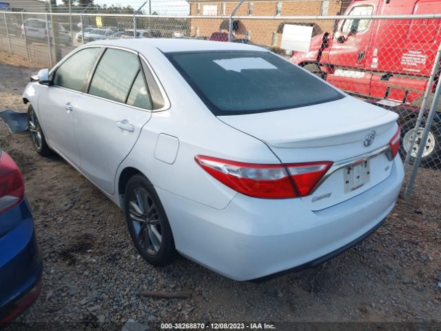 Photo 2 VIN: 4T1BF1FKXGU577378 - TOYOTA CAMRY 