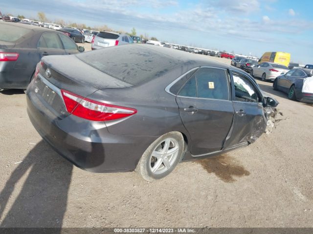 Photo 3 VIN: 4T1BF1FKXHU271038 - TOYOTA CAMRY 