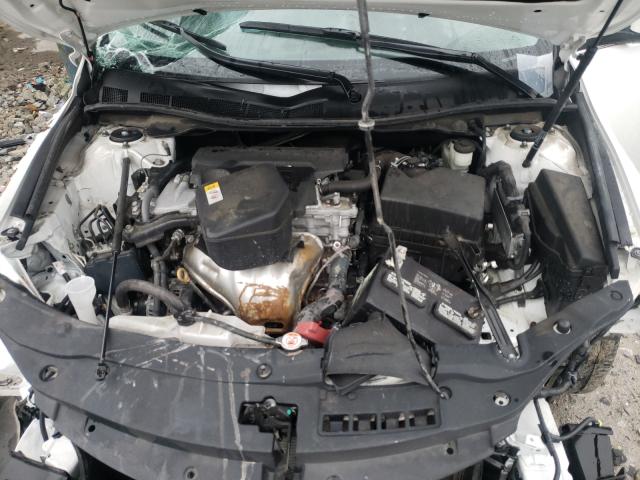 Photo 6 VIN: 4T1BF1FKXHU305205 - TOYOTA CAMRY LE 