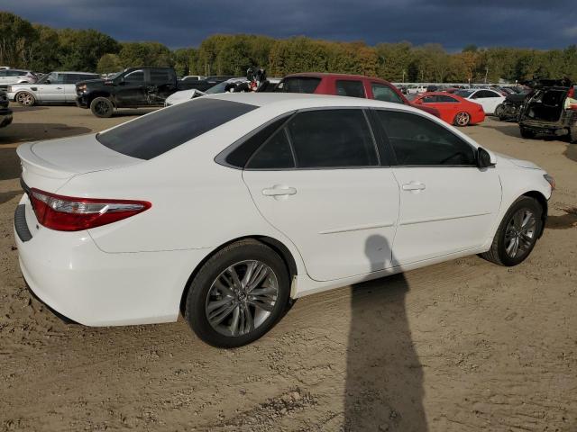 Photo 2 VIN: 4T1BF1FKXHU352413 - TOYOTA CAMRY 