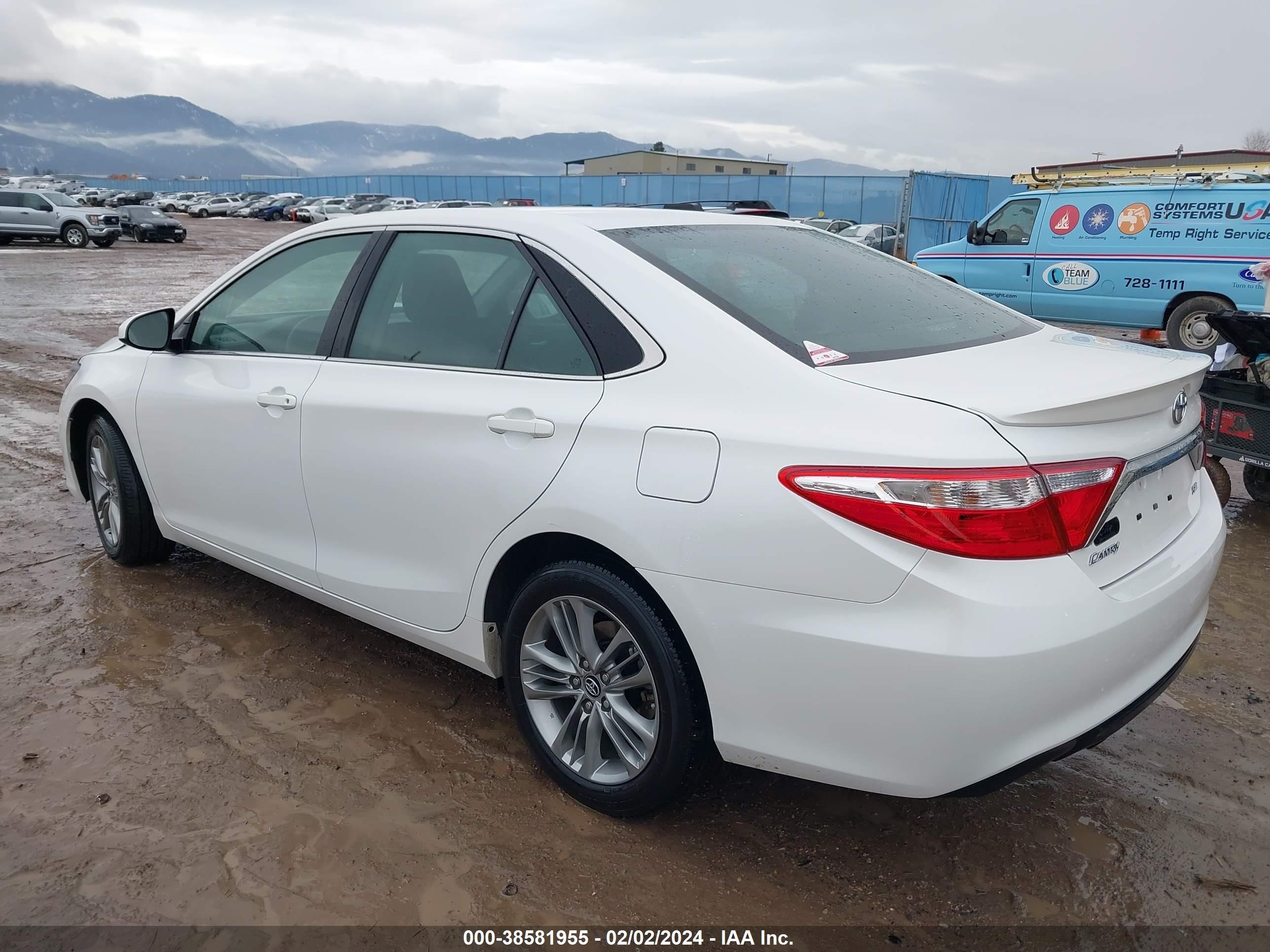 Photo 2 VIN: 4T1BF1FKXHU355361 - TOYOTA CAMRY 