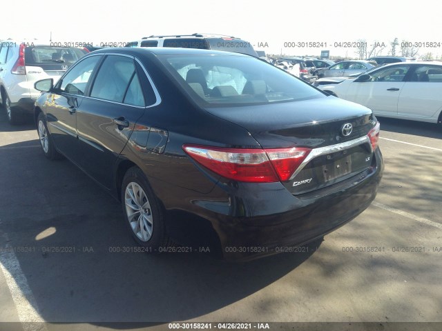 Photo 2 VIN: 4T1BF1FKXHU377358 - TOYOTA CAMRY 