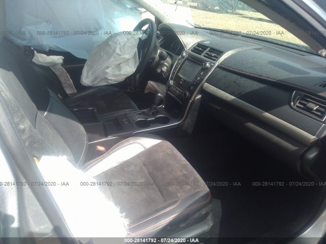 Photo 4 VIN: 4T1BF1FKXHU390093 - TOYOTA CAMRY 