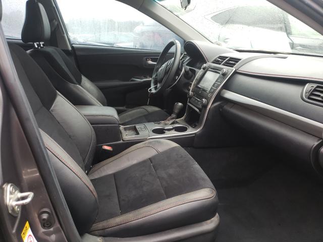 Photo 4 VIN: 4T1BF1FKXHU398257 - TOYOTA CAMRY LE 