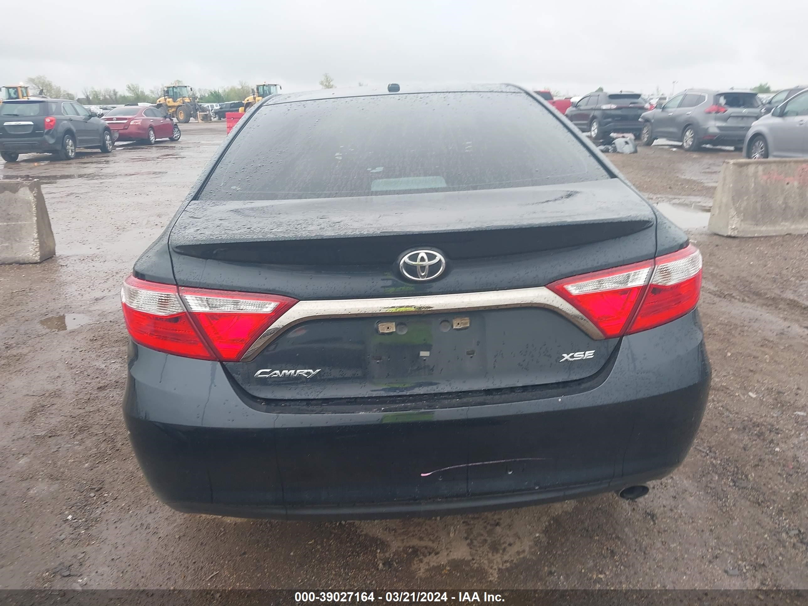 Photo 16 VIN: 4T1BF1FKXHU425862 - TOYOTA CAMRY 