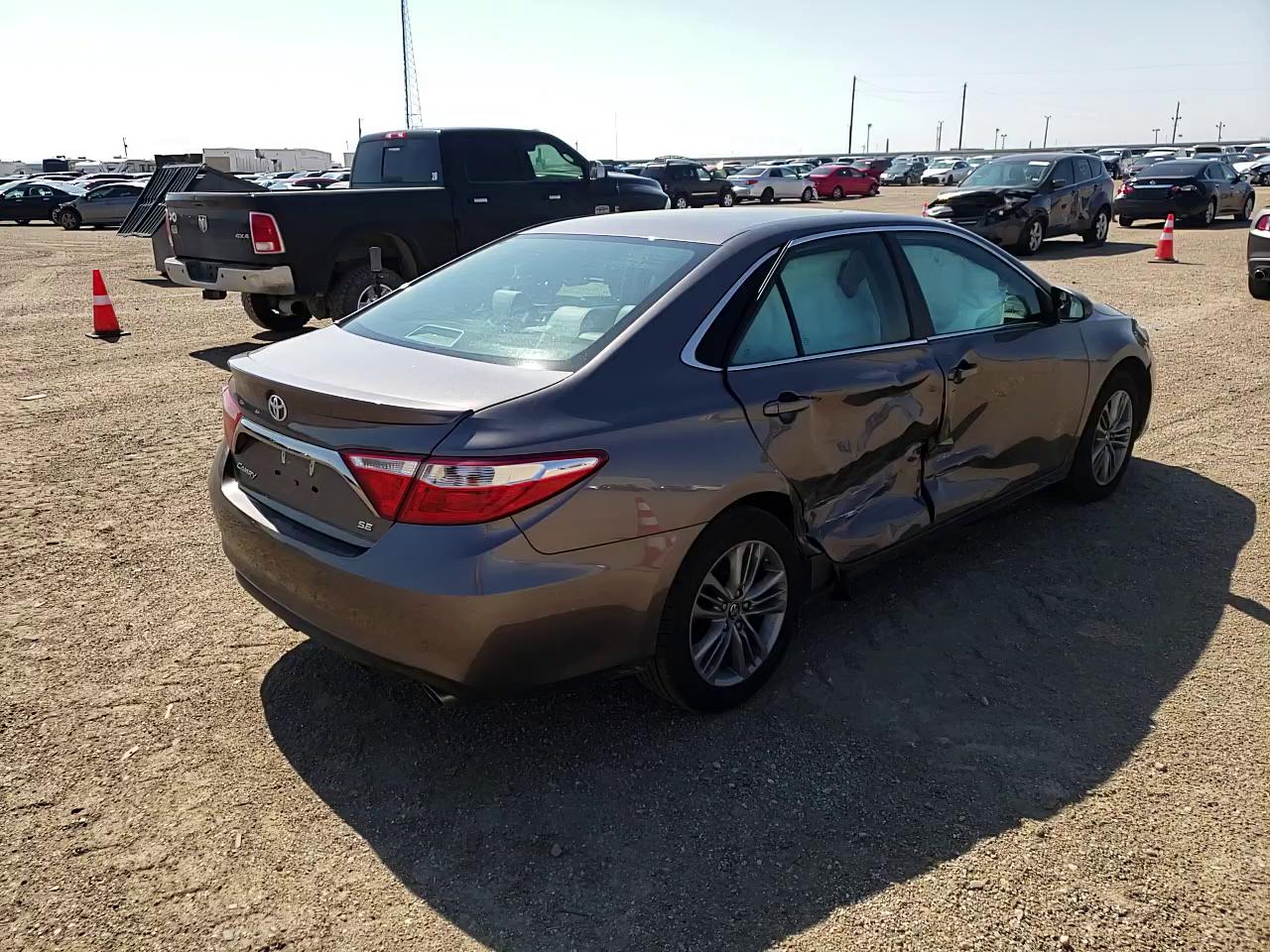 Photo 10 VIN: 4T1BF1FKXHU665266 - TOYOTA CAMRY LE 