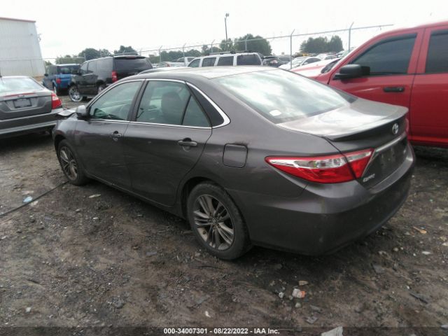 Photo 2 VIN: 4T1BF1FKXHU747501 - TOYOTA CAMRY 