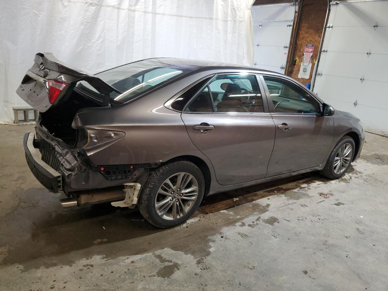 Photo 2 VIN: 4T1BF1FKXHU761589 - TOYOTA CAMRY 