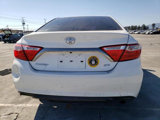 Photo 5 VIN: 4T1BF1FKXHU782443 - TOYOTA CAMRY LE 