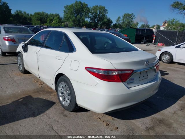 Photo 2 VIN: 4T1BF1FKXHU792793 - TOYOTA CAMRY 