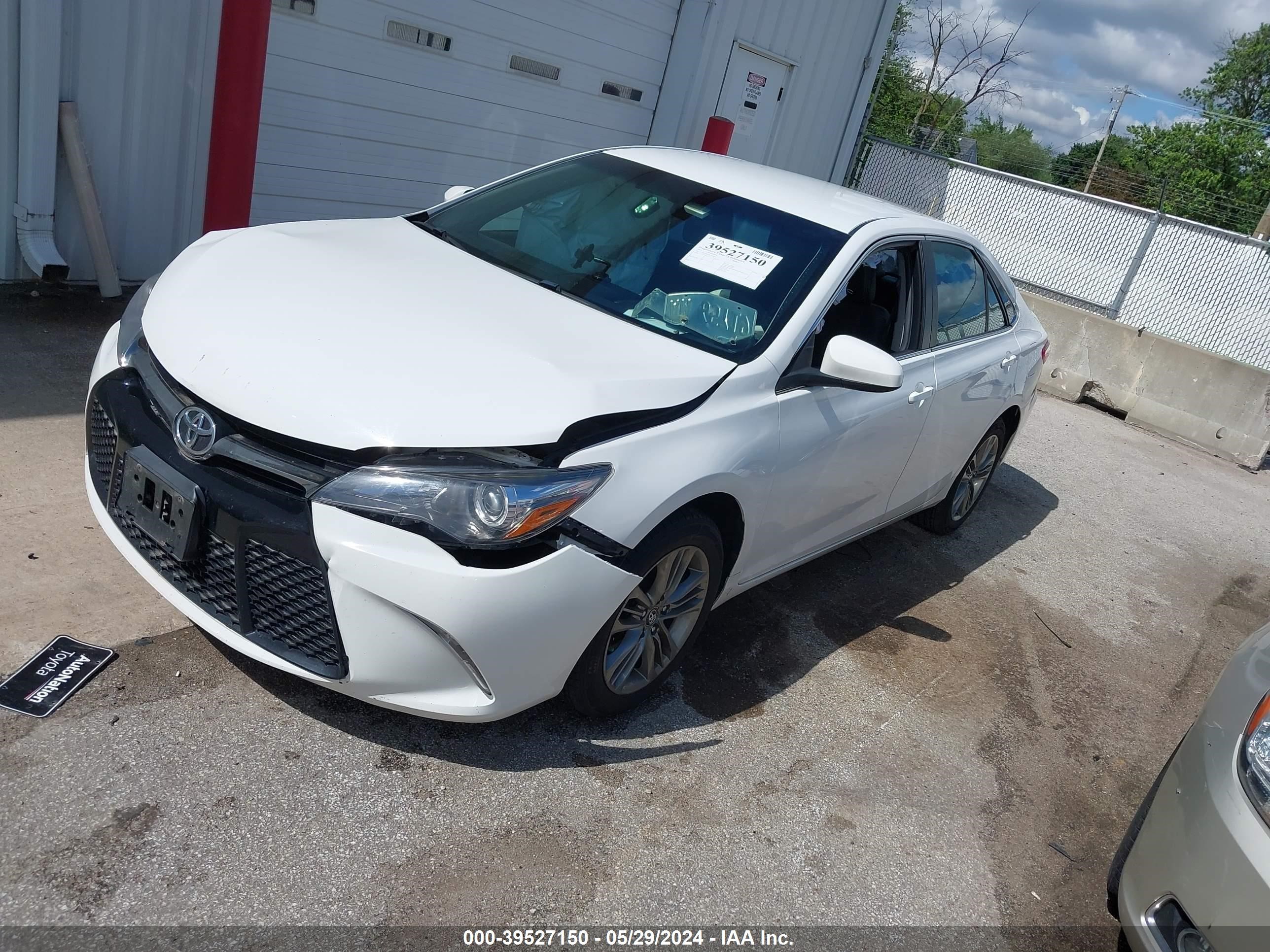 Photo 1 VIN: 4T1BF1FKXHU810810 - TOYOTA CAMRY 