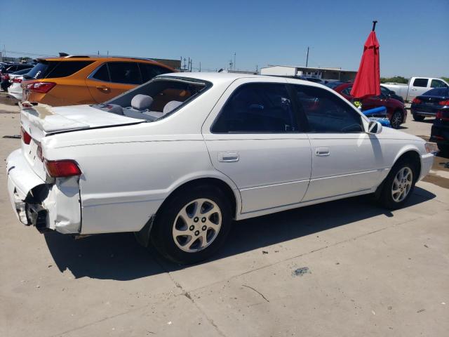 Photo 2 VIN: 4T1BF22K0VU915833 - TOYOTA CAMRY CE 