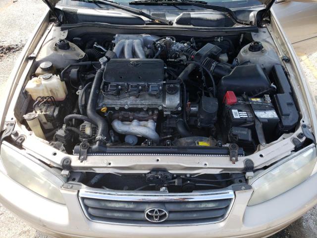 Photo 10 VIN: 4T1BF22K0YU938467 - TOYOTA CAMRY LE 