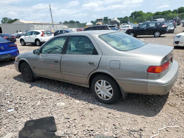 Photo 1 VIN: 4T1BF22K1YU099400 - TOYOTA CAMRY 