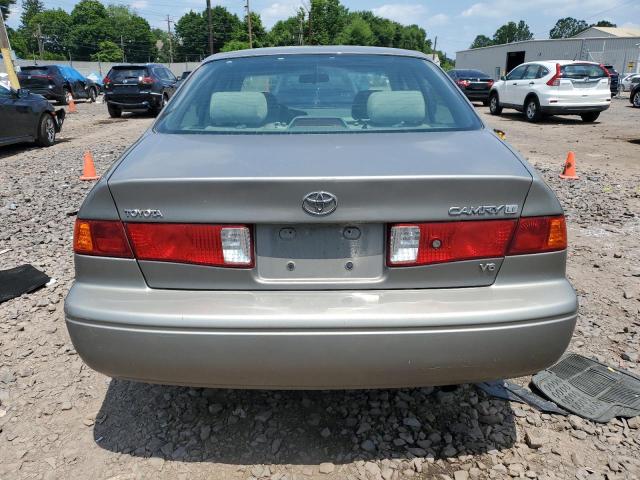 Photo 5 VIN: 4T1BF22K1YU099400 - TOYOTA CAMRY 