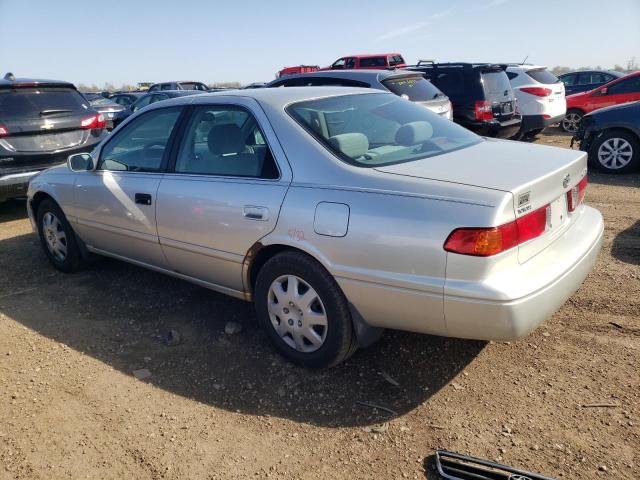 Photo 1 VIN: 4T1BF22K1YU114140 - TOYOTA CAMRY LE 