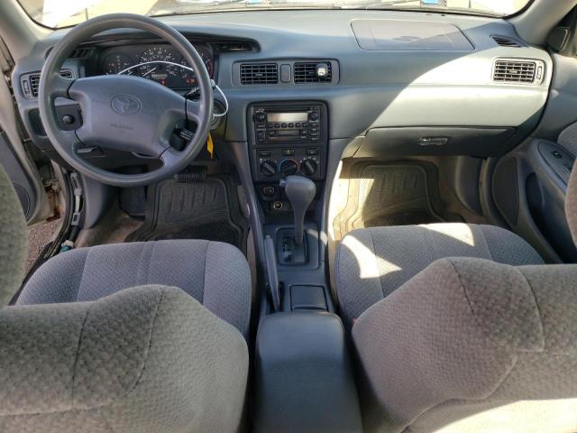 Photo 7 VIN: 4T1BF22K1YU114140 - TOYOTA CAMRY LE 