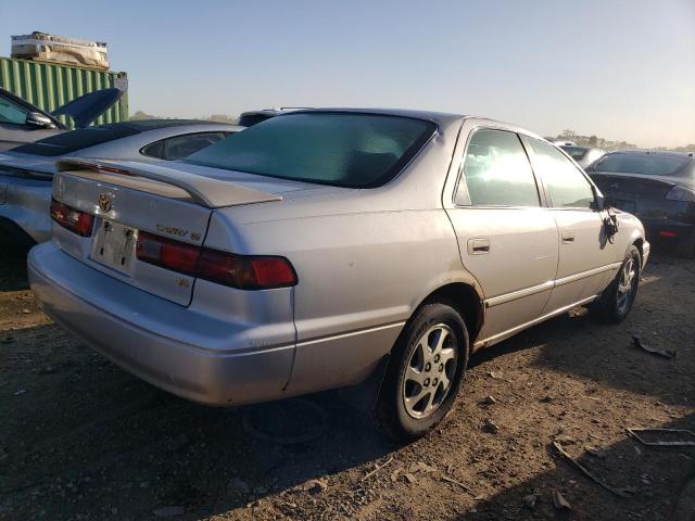 Photo 2 VIN: 4T1BF22K2VU025558 - TOYOTA CAMRY CE 