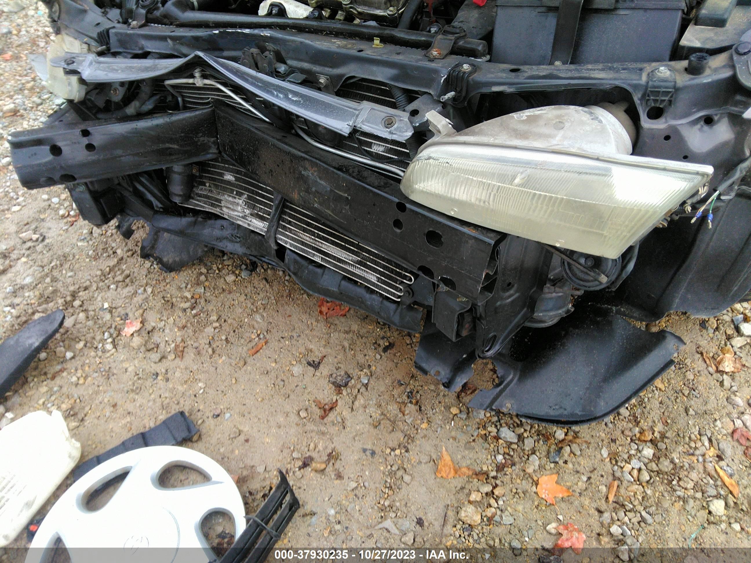 Photo 5 VIN: 4T1BF22K2WU050915 - TOYOTA CAMRY 