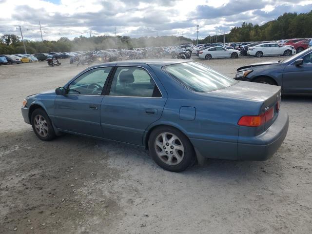 Photo 1 VIN: 4T1BF22K2YU950412 - TOYOTA CAMRY 