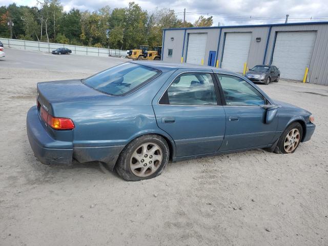 Photo 2 VIN: 4T1BF22K2YU950412 - TOYOTA CAMRY 