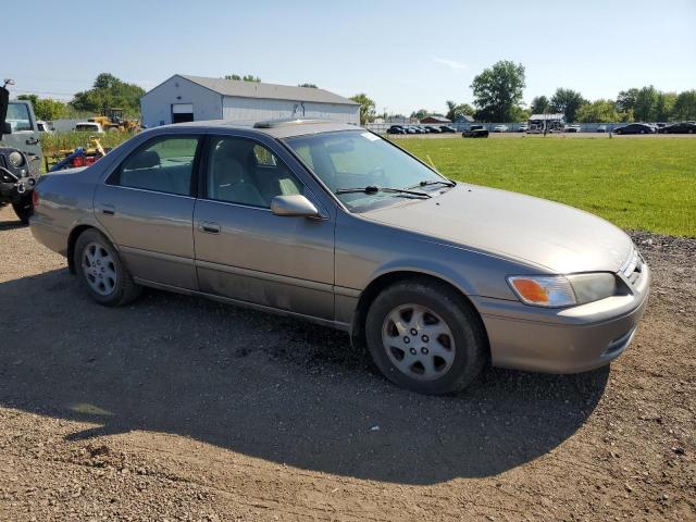 Photo 3 VIN: 4T1BF22K31U115425 - TOYOTA CAMRY LE 