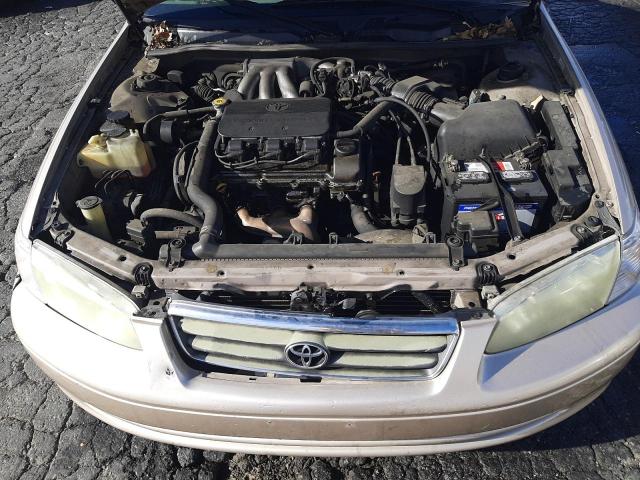 Photo 10 VIN: 4T1BF22K31U966320 - TOYOTA CAMRY 