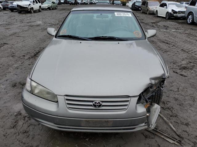 Photo 4 VIN: 4T1BF22K3VU027111 - TOYOTA CAMRY 