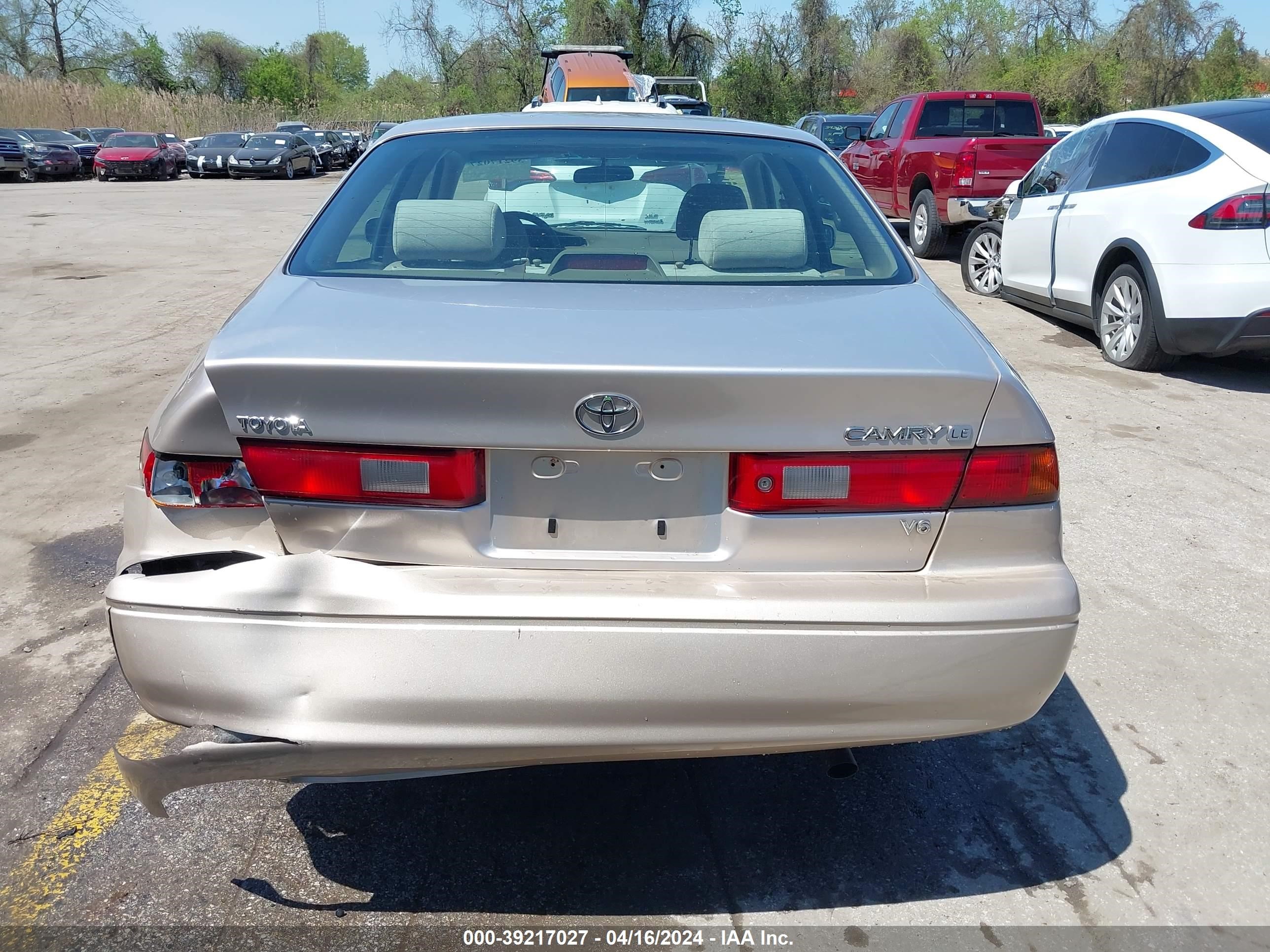 Photo 15 VIN: 4T1BF22K3VU918094 - TOYOTA CAMRY 