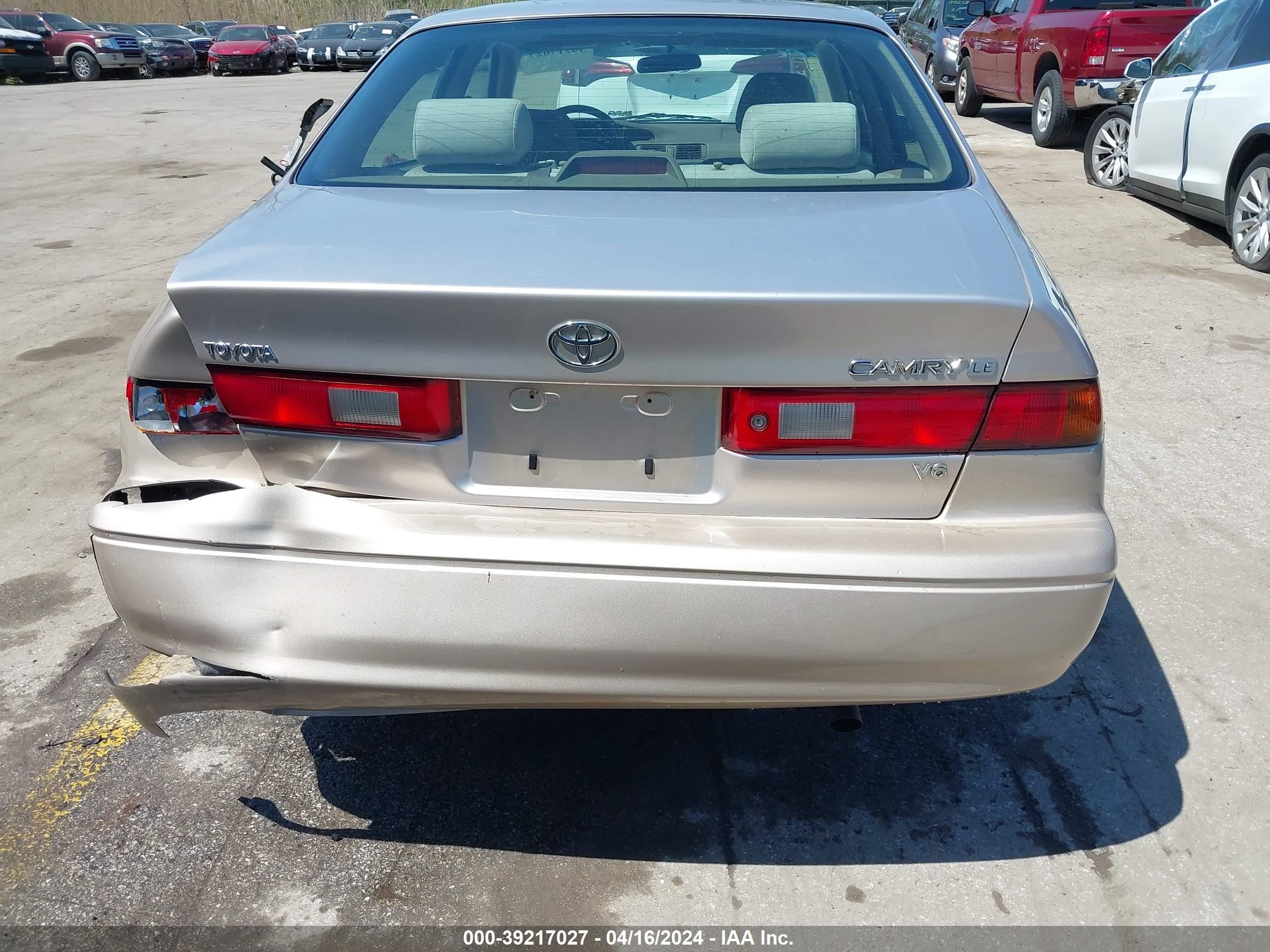 Photo 16 VIN: 4T1BF22K3VU918094 - TOYOTA CAMRY 