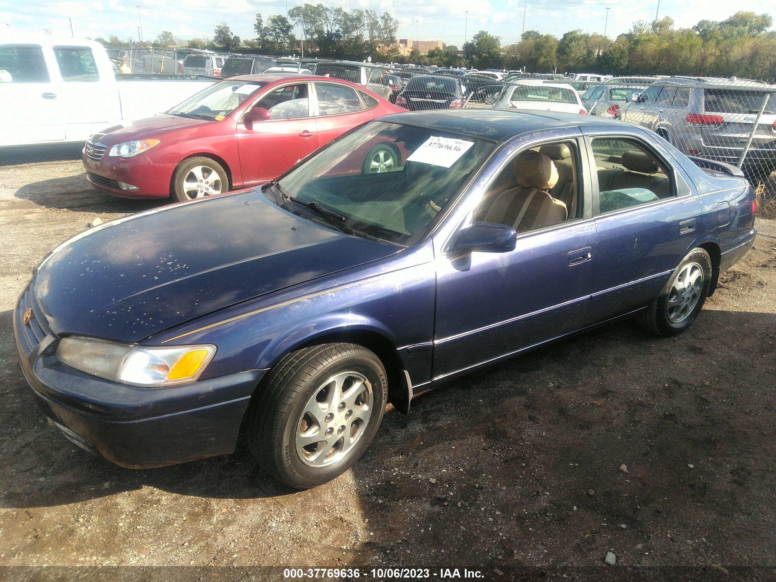 Photo 1 VIN: 4T1BF22K3VU919942 - TOYOTA CAMRY 