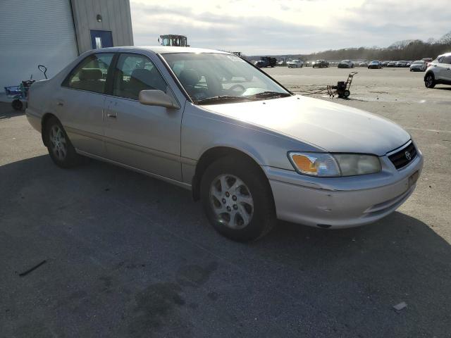 Photo 3 VIN: 4T1BF22K3YU937412 - TOYOTA CAMRY 