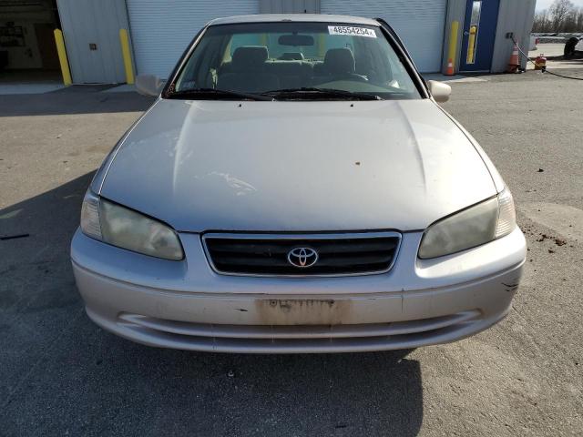 Photo 4 VIN: 4T1BF22K3YU937412 - TOYOTA CAMRY 