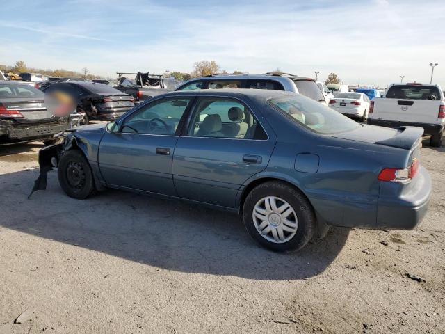 Photo 1 VIN: 4T1BF22K4YU956762 - TOYOTA CAMRY LE 