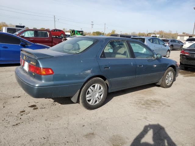 Photo 2 VIN: 4T1BF22K4YU956762 - TOYOTA CAMRY LE 