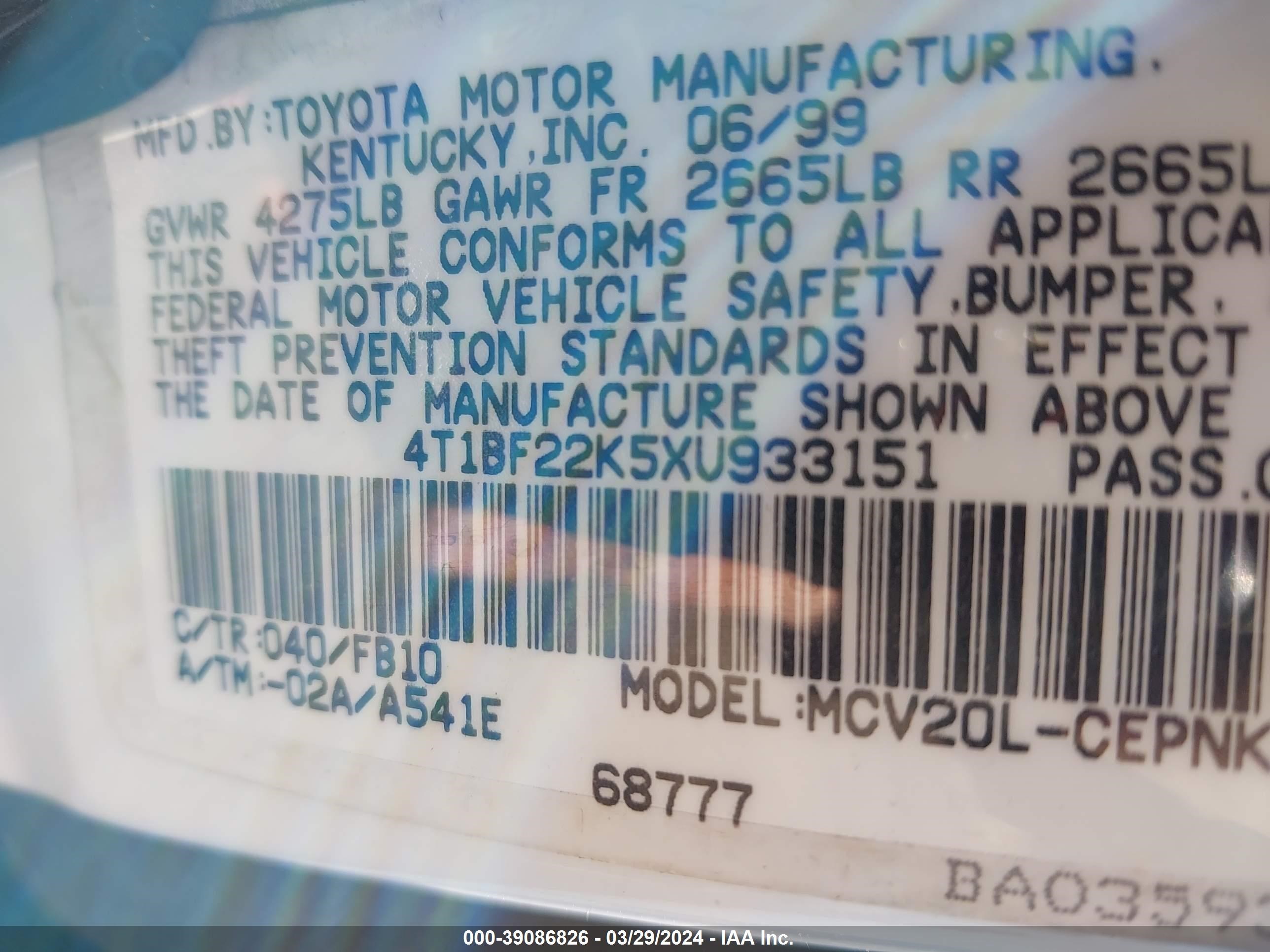 Photo 8 VIN: 4T1BF22K5XU933151 - TOYOTA CAMRY 