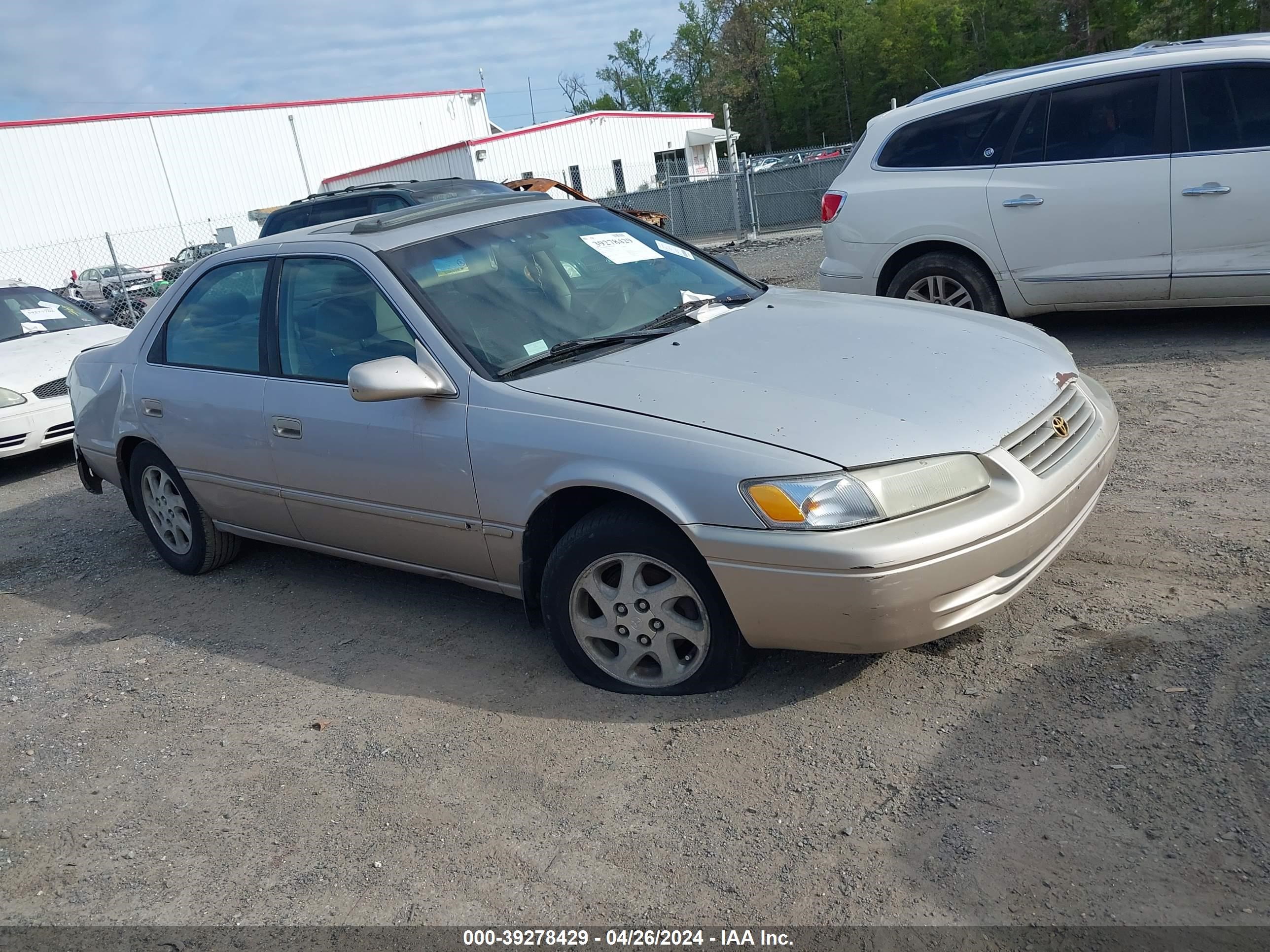 Photo 0 VIN: 4T1BF22K6VU023277 - TOYOTA CAMRY 