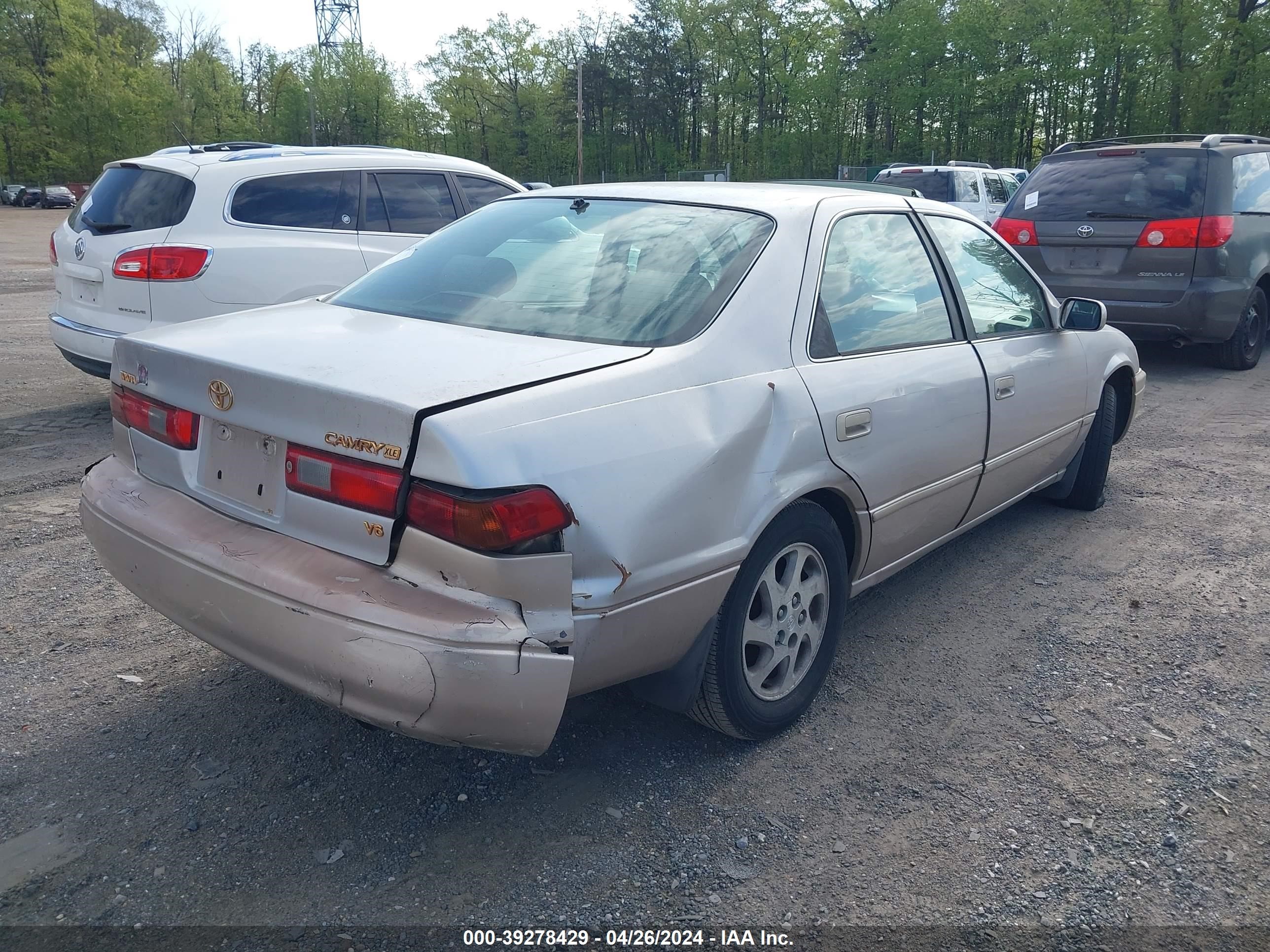 Photo 3 VIN: 4T1BF22K6VU023277 - TOYOTA CAMRY 