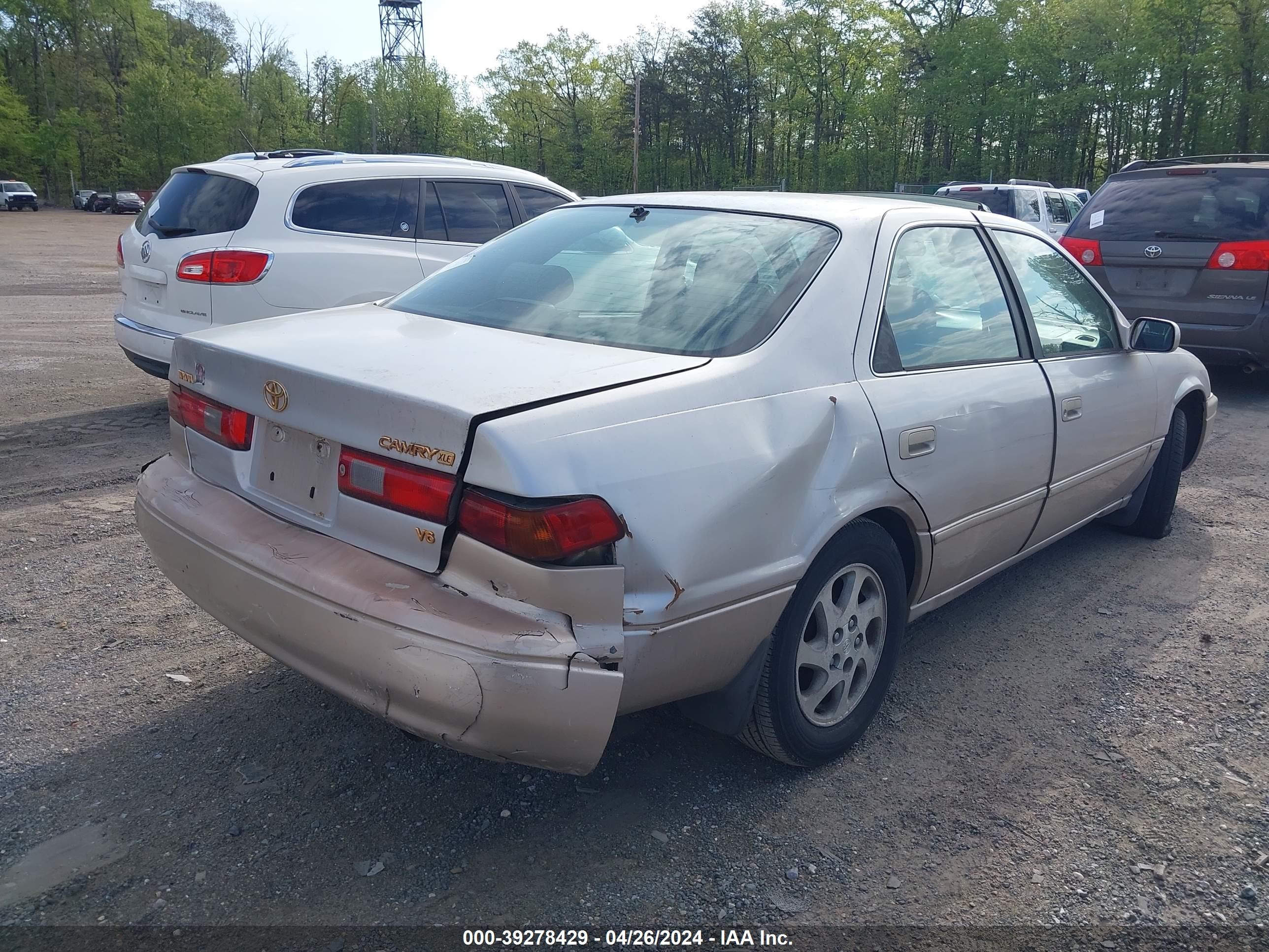 Photo 5 VIN: 4T1BF22K6VU023277 - TOYOTA CAMRY 