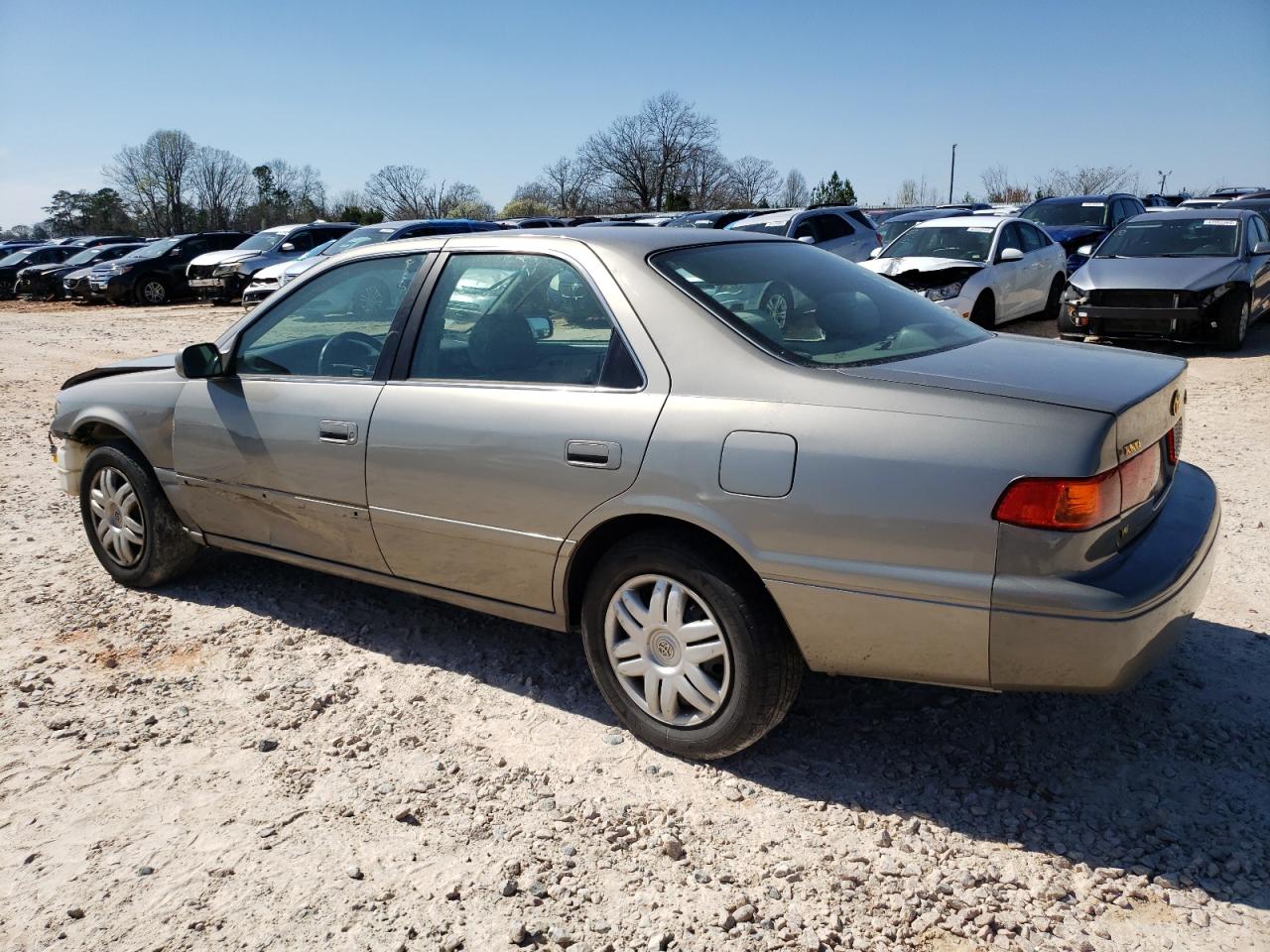 Photo 1 VIN: 4T1BF22K71U125746 - TOYOTA CAMRY 