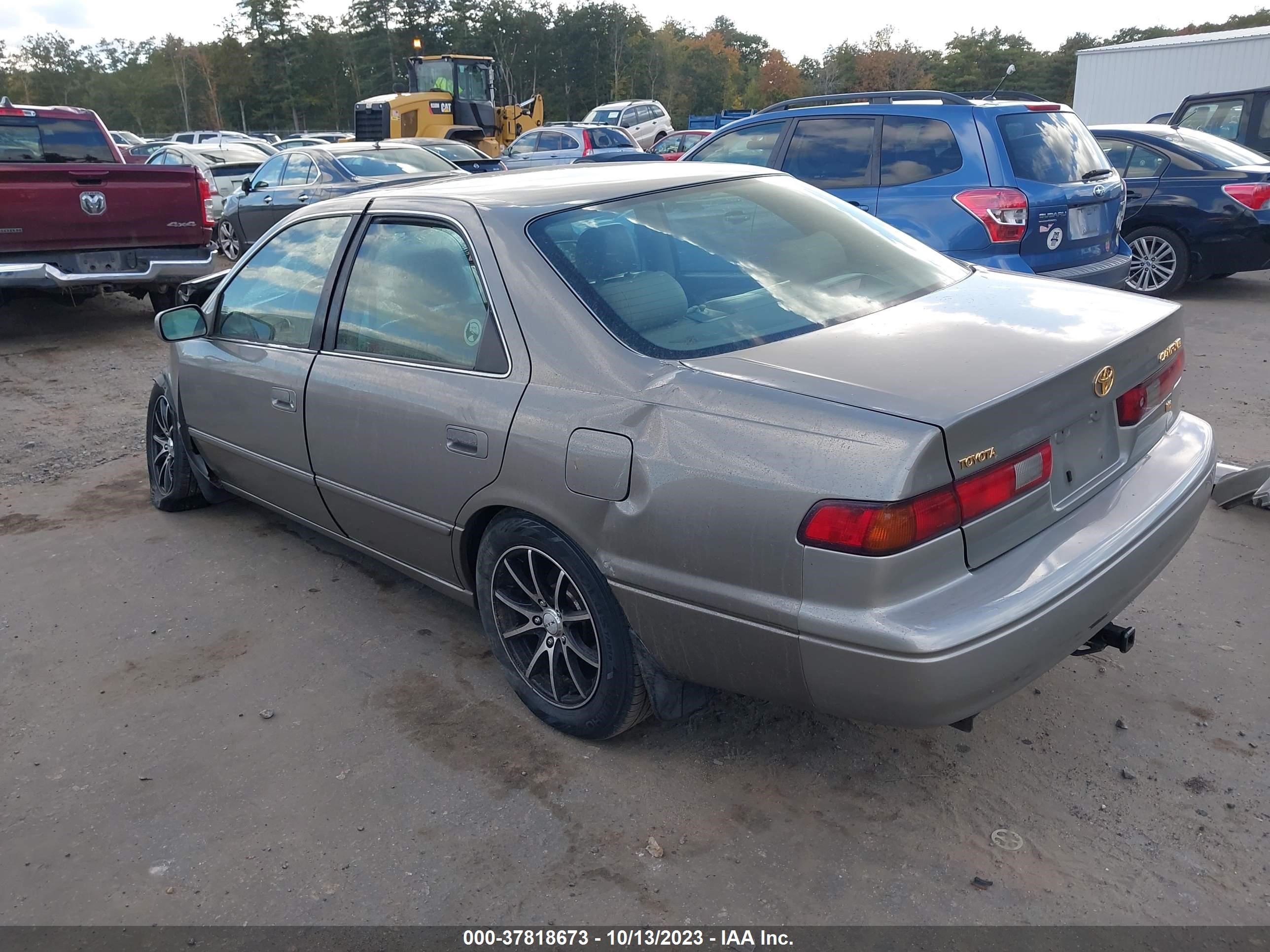 Photo 2 VIN: 4T1BF22K7VU003958 - TOYOTA CAMRY 