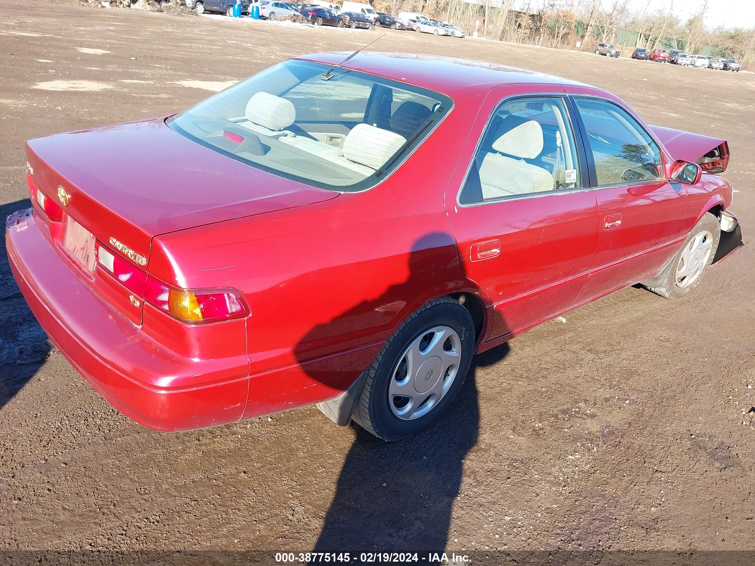 Photo 3 VIN: 4T1BF22K7VU012384 - TOYOTA CAMRY 