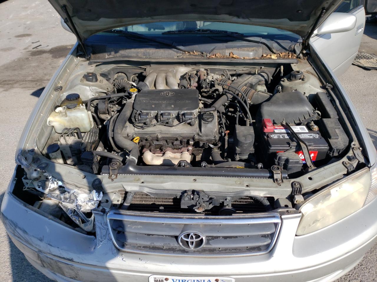 Photo 10 VIN: 4T1BF22K7YU111615 - TOYOTA CAMRY 