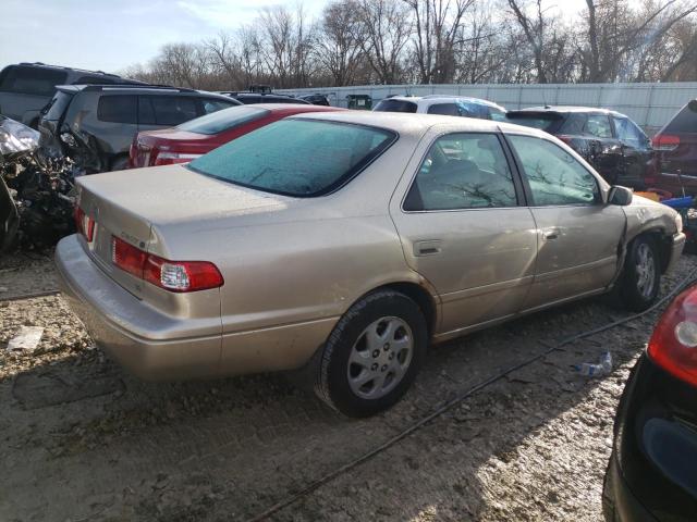 Photo 2 VIN: 4T1BF22K7YU946677 - TOYOTA CAMRY 