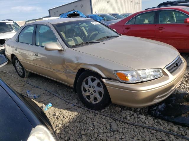 Photo 3 VIN: 4T1BF22K7YU946677 - TOYOTA CAMRY 